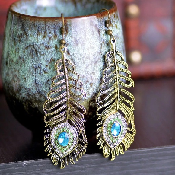 Rhinestone Peacock Eye Feather Boho Gold Earrings - Picture 8 of 11